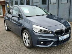 Grau Gebraucht 2016 BMW 218 Sport Line Van / Kleinbus | 13.990 € (Fairer Preis)