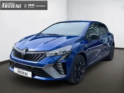 Blau Neu 2025 Renault Clio V Esprit Alpine Limousine | 26.580 € (Etwas zu teuer)