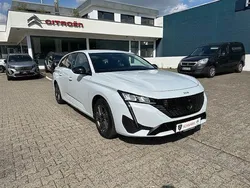 Weiß Gebraucht 2024 Peugeot 308 Allure Kombi | 23.690 € (Guter Preis)