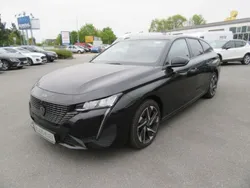 Lackierung schwarz perla nera Gebraucht 2024 Peugeot 308 Allure Kombi | 21.990 € (Superpreis)