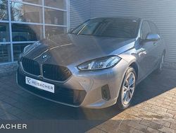 Grau Neu 2025 BMW 120 Kleinwagen | 31.490 € (Guter Preis)