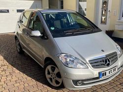 Silber Gebraucht 2010 Mercedes A180 Elegance Van / Kleinbus | 6.490 € (Etwas zu teuer)