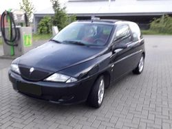 Schwarz Gebraucht 2001 Lancia Ypsilon Kleinwagen | 1.290 €
