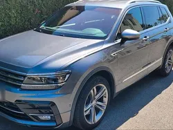 Grau Gebraucht 2019 VW Tiguan Allspace R-line SUV | 30.750 € (Teuer)