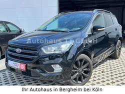 Schwarz Gebraucht 2018 Ford Kuga ST-Line SUV | 19.950 € (Guter Preis)