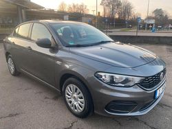 Grau Gebraucht 2016 Fiat Tipo Pop Limousine | 8.990 € (Fairer Preis)