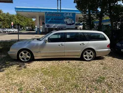 Silber (metallic) Gebraucht 2002 Mercedes E320 Avantgarde Kombi | 3.600 € (Teuer)