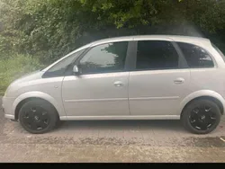 Silber Gebraucht 2006 Opel Meriva Edition Van / Kleinbus | 1.700 € (Guter Preis)