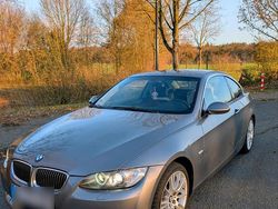Silber Gebraucht 2006 BMW 330 Coupé | 8.999 € (Fairer Preis)