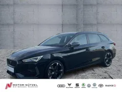Mitternachtsschwarz Gebraucht 2023 Cupra Leon Kombi | 27.630 € (Fairer Preis)