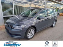 Grau Gebraucht 2024 VW Touran Comfortline Van / Kleinbus | 29.990 € (Guter Preis)