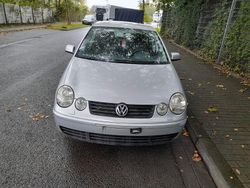 Grau Gebraucht 2003 VW Polo Trendline Limousine | 550 € (Superpreis)