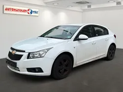Weiß Gebraucht 2011 Chevrolet Cruze LT Kleinwagen | 1.799 € (Guter Preis)
