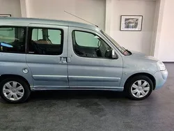 Blau Gebraucht 2006 Citroën Berlingo Van / Kleinbus | 2.990 € (Fairer Preis)