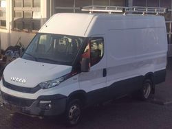 Weiß Gebraucht 2015 Iveco Daily Van | 9.500 €