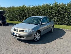 Silber Gebraucht 2006 Renault Mégane II Limousine | 2.499 €