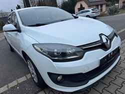 Weiß Gebraucht 2015 Renault Mégane GrandTour Authentique Kombi | 5.999 € (Fairer Preis)