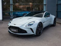 Grau Gebraucht 2024 Aston Martin Vantage Coupé | 217.800 € (Superpreis)