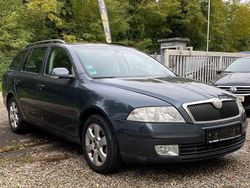 Grau Gebraucht 2007 Skoda Octavia Elegance Limousine | 4.850 € (Teuer)