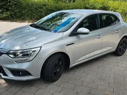 Silber Gebraucht 2016 Renault Mégane III Limousine | 9.500 € (Etwas zu teuer)