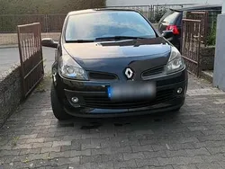 Schwarz Gebraucht 2008 Renault Clio II Kleinwagen | 2.399 €