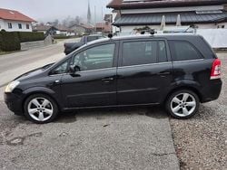 Schwarz Gebraucht 2014 Opel Zafira Van / Kleinbus | 4.000 € (Guter Preis)