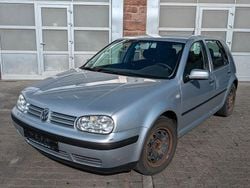 Silber Gebraucht 2002 VW Golf IV Limousine | 670 € (Superpreis)