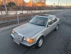 Gebraucht 1989 Mercedes E260 Limousine | 5.850 €