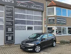 Schwarz Gebraucht 2014 Skoda Rapid Drive Kombi | 9.487 € (Fairer Preis)