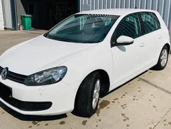 Weiß Gebraucht 2009 VW Golf VI Kleinwagen | 5.400 € (Etwas zu teuer)