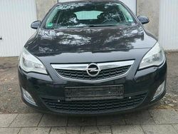 Schwarz Gebraucht 2011 Opel Astra Limousine | 1.800 € (Superpreis)