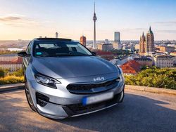 Grau Gebraucht 2022 Kia XCeed Spirit SUV | 25.500 € (Etwas zu teuer)