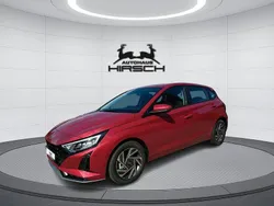 Rot Neu 2025 Hyundai i20 Limousine | 22.990 € (Etwas zu teuer)