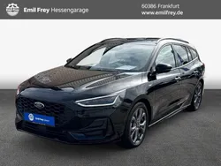 Agate black metallic Gebraucht 2023 Ford Focus ST-Line Kombi | 24.550 € (Guter Preis)