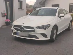 Weiß Gebraucht 2021 Mercedes CLA180 Shooting Brake Kombi | 18.999 € (Superpreis)
