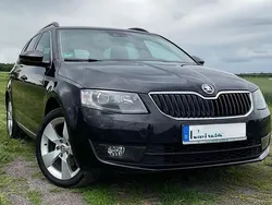 Schwarz Gebraucht 2015 Skoda Octavia Elegance Kombi | 11.900 € (Fairer Preis)