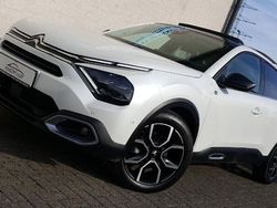 Weiß perlglänzend Gebraucht 2023 Citroën e-C4 Shine Limousine | 21.990 € (Fairer Preis)