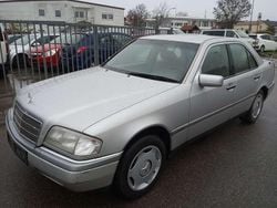 Silber Gebraucht 1996 Mercedes C180 Classic Limousine | 1.485 € (Superpreis)