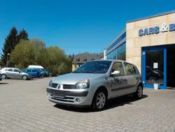 Grau Gebraucht 2001 Renault Clio II Privilege Kleinwagen | 2.390 € (Fairer Preis)