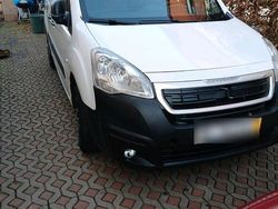 Weiß Gebraucht 2016 Peugeot Partner Van / Kleinbus | 6.900 € (Fairer Preis)