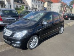 Kosmosblack met. Gebraucht 2010 Mercedes B180 Van / Kleinbus | 6.500 € (Fairer Preis)