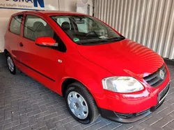 Rot Gebraucht 2005 VW Fox Kleinwagen | 1.950 € (Fairer Preis)