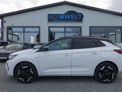 Lack weiss banquise/deckende l Gebraucht 2022 Opel Grandland X GSe SUV | 27.990 € (Etwas zu teuer)