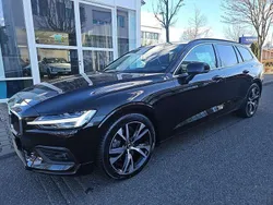 Schwarz Gebraucht 2024 Volvo V60 Core Kombi | 36.998 € (Fairer Preis)