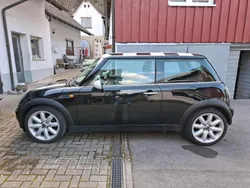Schwarz Gebraucht 2004 Mini Cooper Kleinwagen | 1.300 € (Fairer Preis)