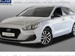 Silber Gebraucht 2018 Hyundai i30 Passion Kombi | 14.444 € (Fairer Preis)