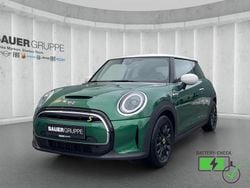 Gruen Gebraucht 2021 Mini Cooper SE Kleinwagen | 16.930 € (Fairer Preis)