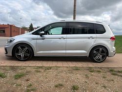 Silber Gebraucht 2017 VW Touran R-line Van / Kleinbus | 13.350 € (Fairer Preis)
