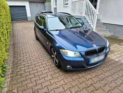 Blau Gebraucht 2010 BMW 320 Kombi | 4.200 € (Fairer Preis)