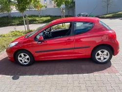 Rot Gebraucht 2009 Peugeot 207 Kleinwagen | 1.500 € (Guter Preis)